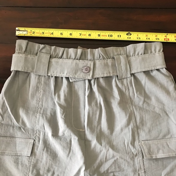 NWT Anthropologie Cinched Cargo Shorts. Size Medium - Picture 5 of 7